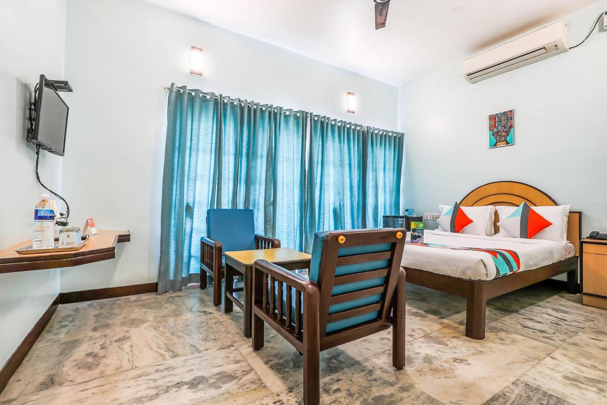 Fabexpress Santhi Inn - 500 Meters From Promenade Beach Pondicherry Esterno foto