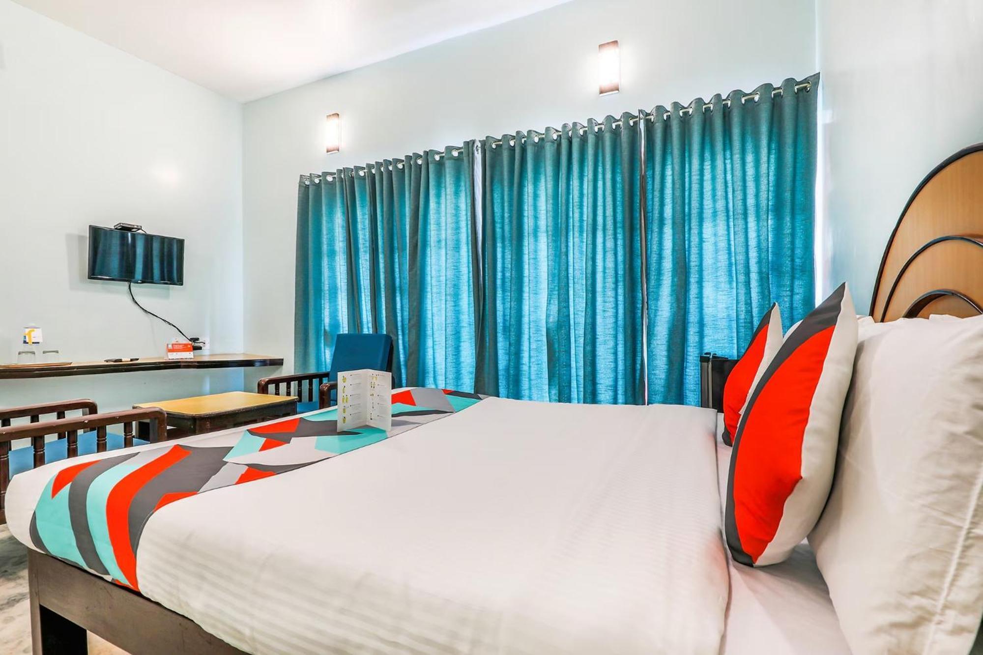 Fabexpress Santhi Inn - 500 Meters From Promenade Beach Pondicherry Esterno foto